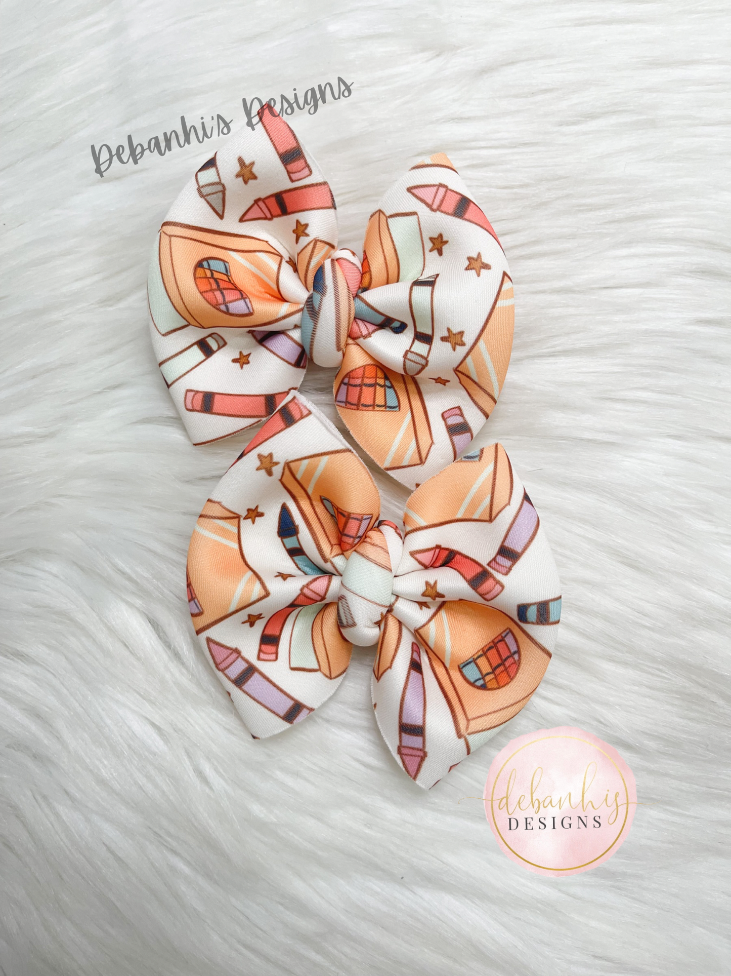 Crayons bow/ Piggies