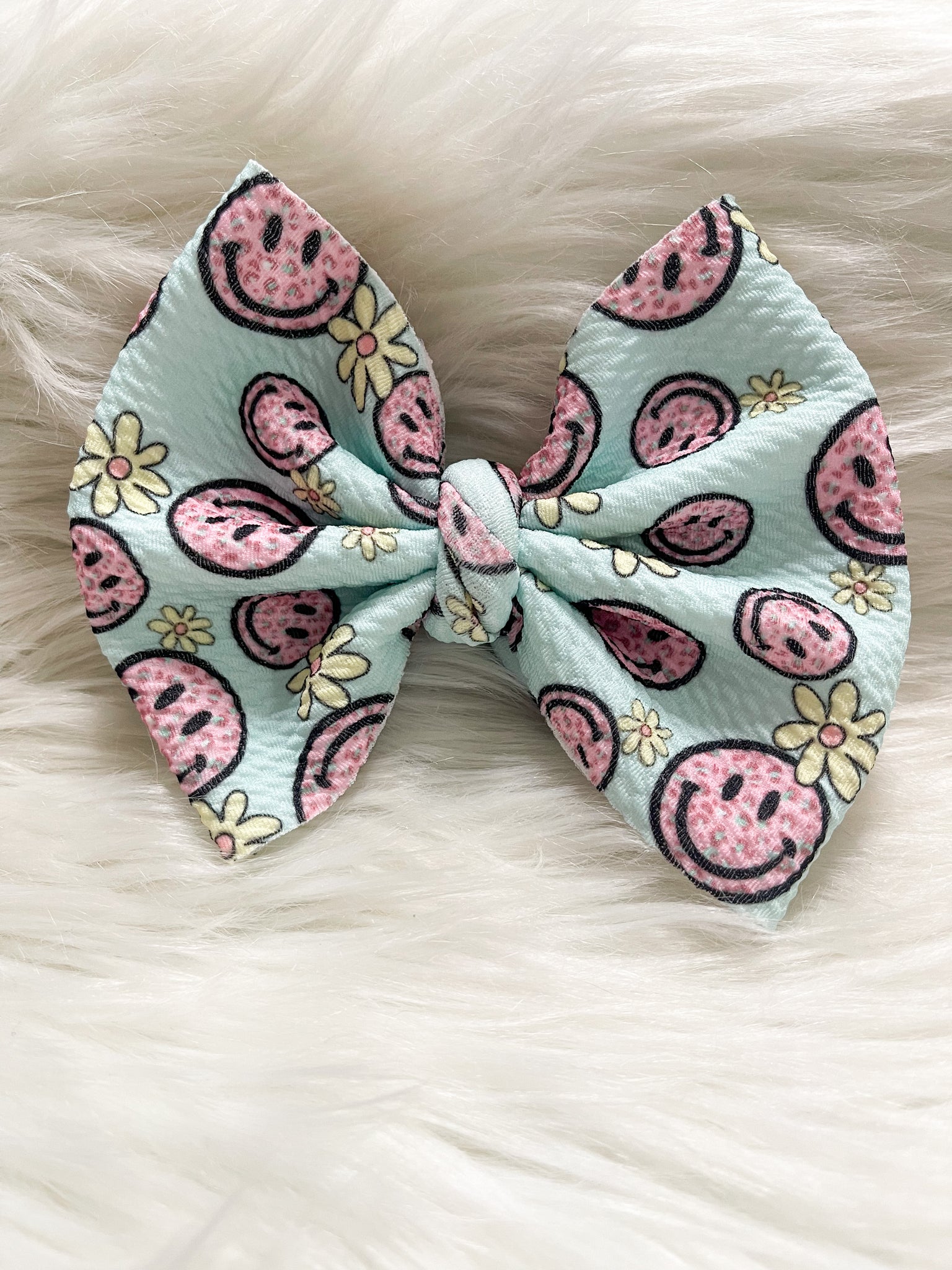 Pink cheetah smileys bow/ Piggies