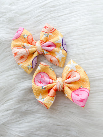 Rockstar smileys bow/ Piggies