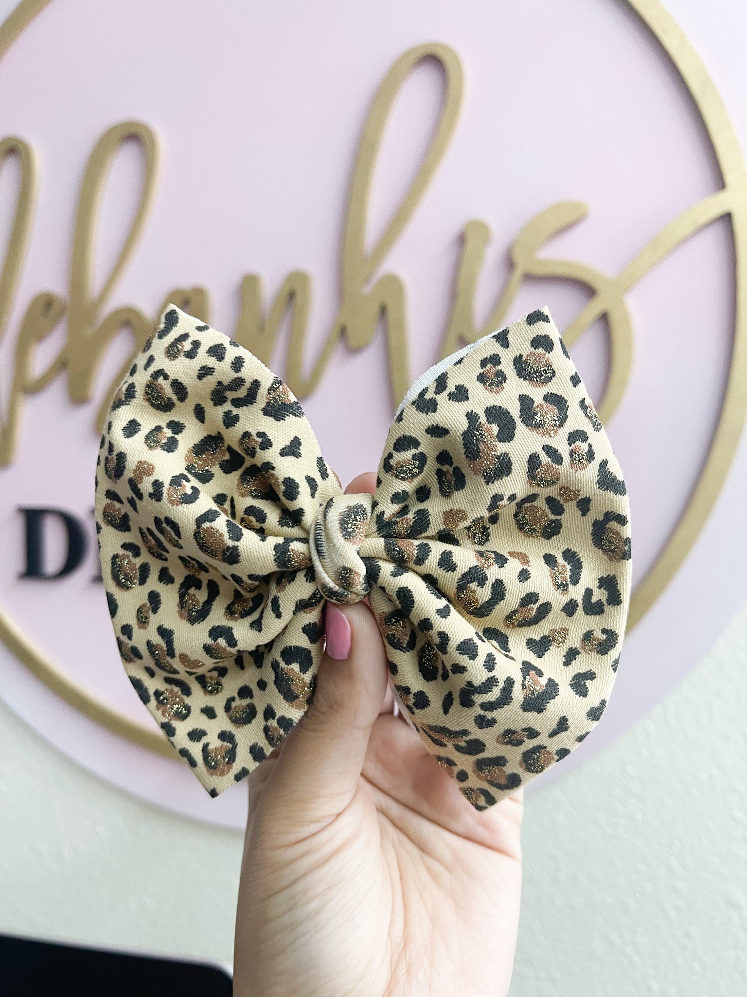 Leopard bow/ Piggies