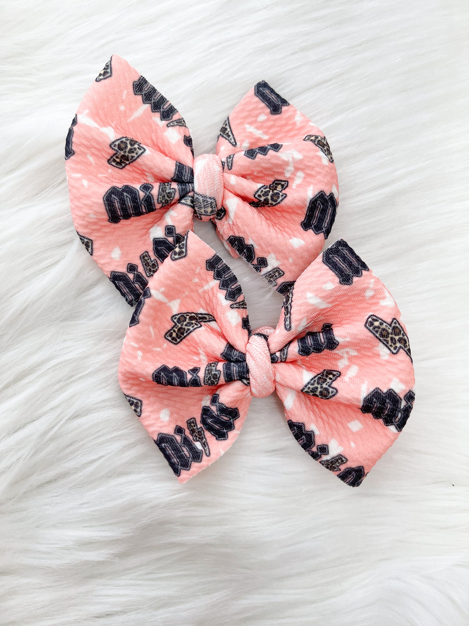 Mini bow/ Piggies