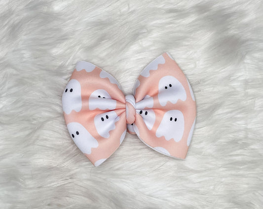Ghost bow/ Piggies