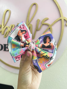 Selena lotería bow/ Piggies