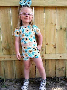Sunflowers Nike Crop top & bummies set
