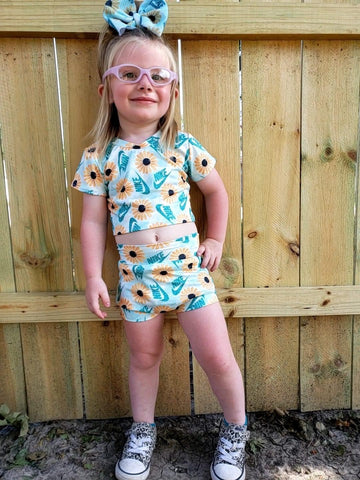 Sunflowers Nike Crop top & bummies set