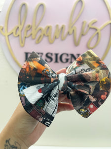 HP Collage bow/ Piggies